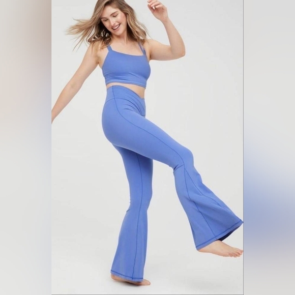 Offline by Aerie Real Me High Waisted Crossover Rib Super Flare Leggings - Picture 2 of 9